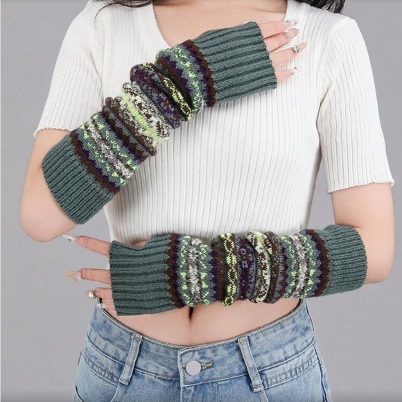 Quiet Luxury Boutique Accessories - ✨Multicolor Knit Arm Warmers